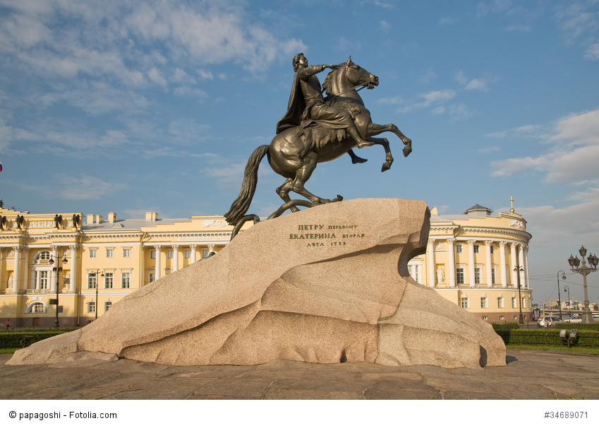 Медный всадник памятник в санкт петербурге фото крупно