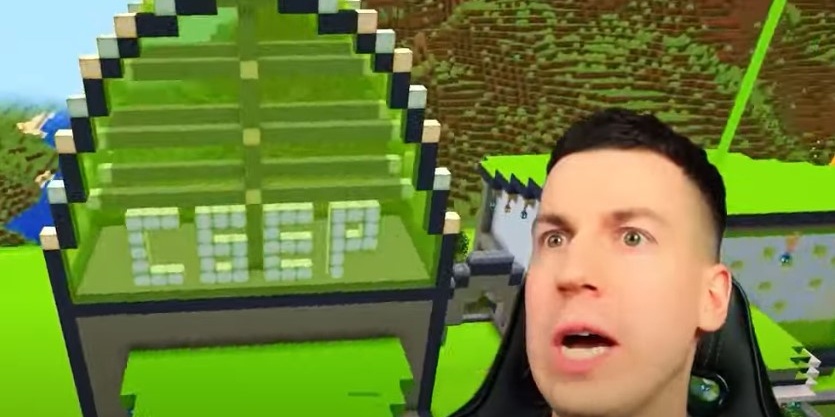 «СберМаркетинг» запустил челлендж в игре Minecraft в виде Молодежной «СберКарты»