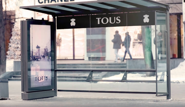 Подарки, мишки и конфетти: Russ Outdoor разработал рекламную кампанию для TOUS