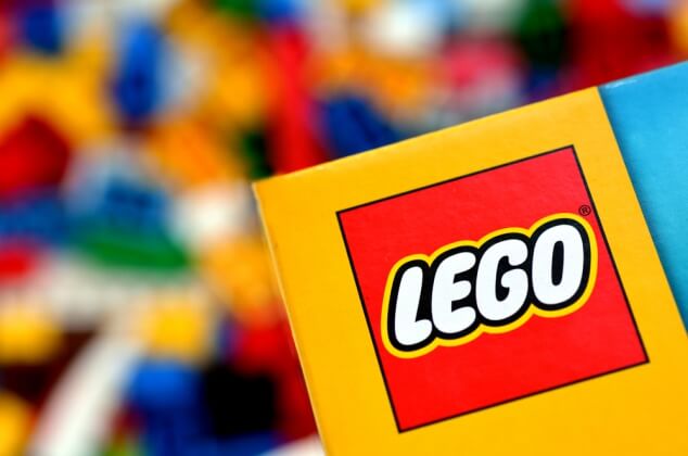 Lego выпустила линию одежды для взрослых