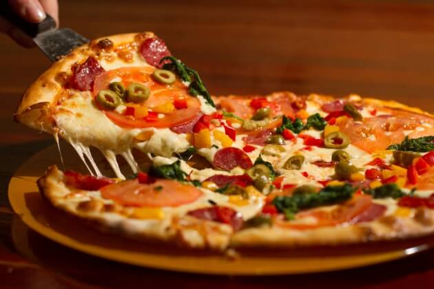 Domino`s Pizza запасается продуктами впрок в ожидании жесткого «Брексита»