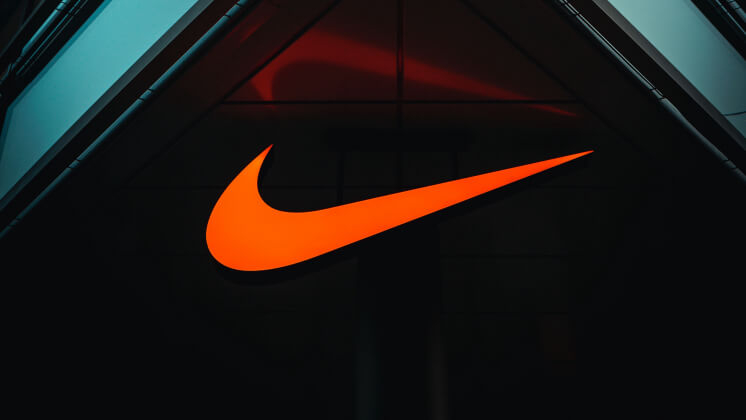 Nike отказывается от кроссовок с автоматической шнуровкой